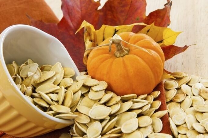 Pumpkin seeds for the treatment and prevention of parasitic diseases